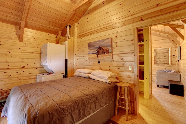 Inside a Wyoming Log Cabin: Rustic Charm Meets Modern Comfort